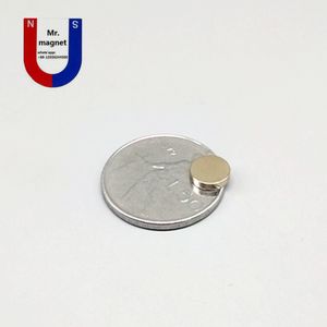 200PCS 8mm x 2mm super starka magnet D8x2mm magneter 8x2 magnet 82 d82 permanentmagnet 8x2mm sällsynt jordartist 8mmx2mm magnet