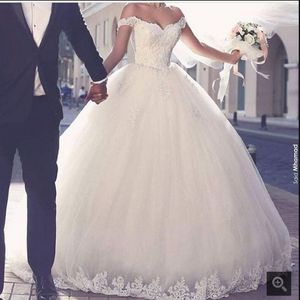 New Ball Gown Princess Wedding Dresses Off the Shoulder Beaded Lace Appliques Puffy Country Wedding Gowns Brides Dress