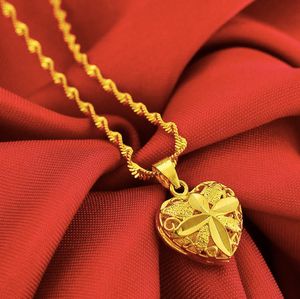 1 pz lotto placcato 18 carati collana con pendente a cuore gioielli di moda regalo di San Valentino Collana con pendente a forma di cuore Cuore vuoto
