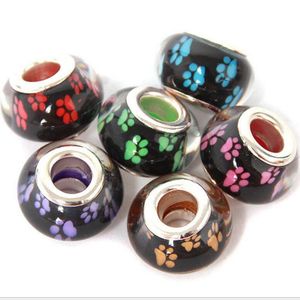 50st / lot Mixed Fashion Dog Paw Prints Pattern European Resin DIY Big Hole Silver Core Charms Pärlor för smycken gör lågt pris RSB43