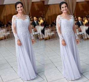 Column Mother of the Bride Dresses with Long Sleeves Sheer Jewel Neck Mother Dresses with Lace Appliques Floor Length Evening Dresses
