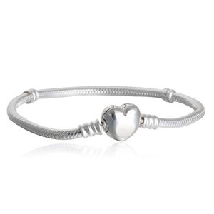 1pcs Drop Shipping Factory Heart Silver plaqué bracelets Bracelets Snake Chain Ajustement pour Pandora Brangle Bracelet Femmes Enfants Cadeau d'anniversaire B002