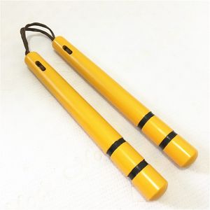 Gorący sprzedawanie Brand New Bruce Lee żółte drewniane sztuki walki nunchakus chińskie kungfu grał w filmie liny nunchunks dla początkujących z torbą