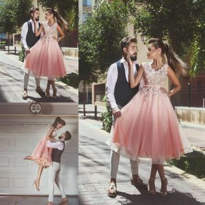 Arabic Tea Length Blush Pink Prom Party Gowns Lace Appliques V-neck Homecoming Cocktail Dresses Tulle A Line Sleeveless 2018