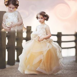 Uroczy kremowy Kremowy Sukienki Koranki Dla Dziewczyn Koronkowe Aplikacje Krótkie Rękawy Urodzinowa Dress 2017 Buffy Organza Flower Girl Girls Sukienki na Weddi