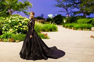 Neues Vintage-Brautkleid im gotischen Stil in Schwarz, langärmelig, Stehkragen, Spitze, Tüll, Taft, A-Linie, Sweep-Zug, Brautkleider