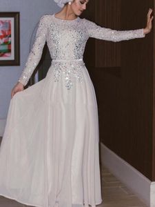 Gorący sprzedawanie Musilm Długie Suknie Wieczorowe Zroszony Szyfonowy Szyfonowy Silver Formalne Prom Suknie Arabski Abaya Party Dresses E103