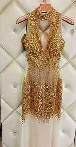 Luxury Gold Crystal Sexy Party Prom Dresses 2023 Sheath V-ringning Tulle Bling Diamond Formal Evening Dresses golvlängd riktig bild ny