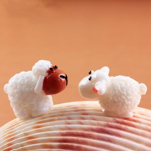 Śliczne owce bajki domowe dekoracja ogrodu mchu lalki ozdoby miniaturowe/terrarium DIY Akcesoria