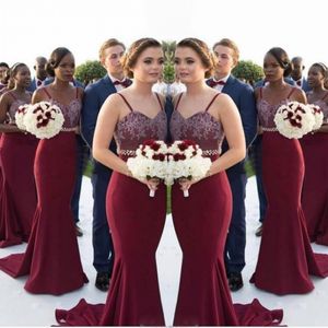 Burgundy Spaghetti Long Bridesmaid Dresses Lace Appliques Beaded Waist Mermaid Maid of Honor Gowns Bröllop Guest Formal Party Dress Cheap