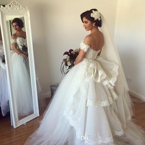 Elegant Off Shoulder Lace Wedding Gowns Lace Applique Ball Gown Wedding Dresses vestido de noiva Lower Back Bridal Dress Buttons Custom Made