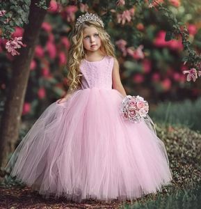 Adorável 2018 Rosa Lace Tulle vestido de Baile Flor Menina Vestidos Para O Casamento Meninas Pageant Gown Crew Cut Out Custom Made China EN111515