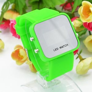 Manufacturers sell direct LED plastic mirrors, watches, fashion silicone, student electronic watches