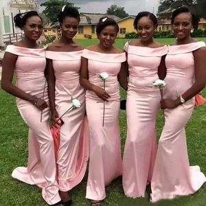 ナイジェリアのアフリカのスタイル2017の赤面ピンクオフショルダーマーメイドの花嫁介添人ドレス長い格好の結婚式のゲストドレスプラスサイズの習慣的なEN102012