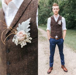 top popular Farm Dark Brown Groom Vests Wool Herringbone Tweed Custom Made Groomsmen Attire Slim Fit Mens Dress Prom Wedding Waistcoat Plus Size 2023