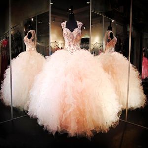 Bollklänning tjejer pageant klänningar rhinestone kristaller sweetheart prom klänningar caped ruffles kjol lång prinsessa examen klänning