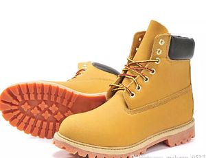 Winter White Snow Boots Brand Men Women Motorcycle Boot Leather Waterproof Outdoor Boots Cow Leather Hiking Shoes Leisure Ankle Boots XMAS