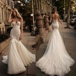 Berta 2019 Lace Applique Wedding Dresses Beaded Sash Vintage Wedding Dress Backless Plus Size Mermaid Bridal Gowns