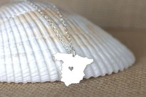 30PCS- European Country Map Spain Necklace Charm Espanha Spanish Pride I Heart Love Capital of Spain Madrid City Necklaces for Souvenir Gift