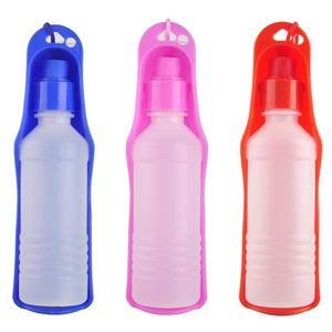 Nowy 3 kolor 250ml Pet Dog Cat karmienie wodą dozownik do butelek Travel Portable składana plastikowa miska do karmienia Travel Pet butelka wody