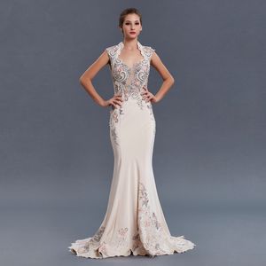 Elegant Charming Long Mermaid Evening Dress High Neck Applique Beaded Sweep Train Prom Party Dress Formal Occasion Wear