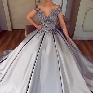 Arabski Uroczy Light-Gray Suknie wieczorowe Zroszony Aplikacje Off Ramię Satynowe Długie Sukienki 2017 New Arrival Eleganckie Formalne Dresses