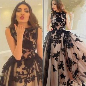 2017 Black Appliques Tulle Prom Klänningar En Linje Bateau Neckline Arabiska Dubai Hot Myriam Fares Celebrity Evening Party Gowns Holiday Dresses