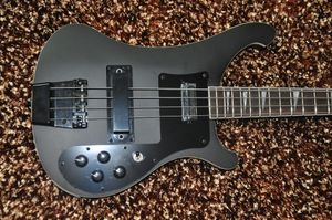 Custom RICken 4 Strings Matte Black 4003 Elbasgitarr Svart Hårdvara Triangel MOP Gripbräde Inlay Mest sålda