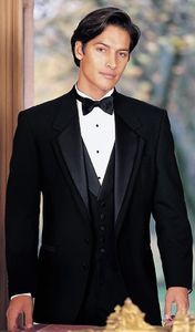 Yeni Gelenler Iki Düğme Siyah Damat Smokin Notch Yaka Groomsmen Best Man Suits Mens Düğün Takımları (Ceket + Pantolon + Yelek + Kravat) H: 491