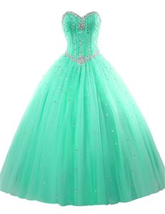 2021 Sexy Tulle Ball Gown Quinceanera Dresses with Beaded Crystals Sweet 16 Gowns Lace Up Floor Length Vestido De Festa BM77