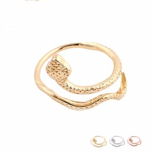 Anelli di moda Anello di serpente carino regolabile Oro argento placcato oro rosa Gioielli in ottone per le donne Ragazza può mescolare il colore EFR072 Prezzo di fabbrica