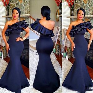 Navy Blue Off The Shoulder Bridesmaid Dresses Ruffles Satin Mermaid Long Bridesmaid Gowns For Wedding African Women Formal Party Dress