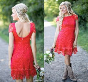 Red Full Lace Short 2019 Druhna Dresses Tanie Western Country Style Crew Neck Cap Rękawy Mini Backless Custom Made Honor Suknia