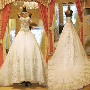 Bling Crystal Wedding Dresses Beaded Sweetheart Puffy Vintage Satin Ball Gown Chapel Train Lace up Back Bridal Wedding Gowns Real Photo