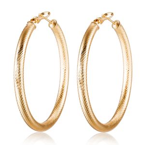 Nuovi arrivi Hotsale Fashion Womens 18K oro giallo placcato orecchini a cerchio Huggie Charms Ear Studs gioielli per la festa