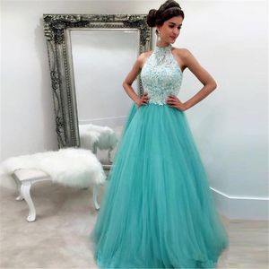 2017 Lace Tulle High Neck Sleeveless Girl Prom Dresses Halter Sweep Train Elegant Quinceanera Prom Dress Applique Formal Party Dresses