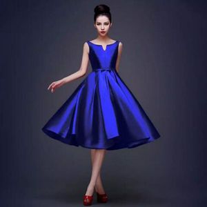 Ny högkvalitativ enkel Royal Blue Black Red Cocktail Dresses Pete Up Tea Length Formella festklänningar plus storlek Custom Made Cheap2592