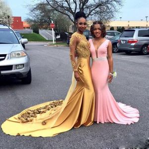 Złota Rose Mermaid Prom Dresses Koronki Zroszony Aplikacje Jewel Neck Długie Rękawy Party Dresses 2017 Urocze Backless Evening Suknie