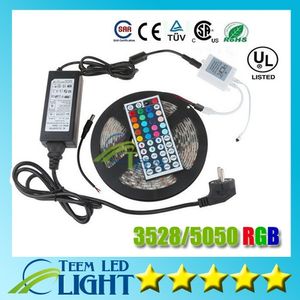 Iluminación a prueba de agua 300Led SMD 3528 5050 RGB Tira de luces LED flexibles 120 grados + 24 teclas 44 teclas Control remoto IR + 12V 2A 5A 6A Fuente de alimentación 2020