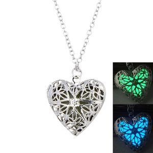 Glow In The Dark Necklace Opening Heart Aromatherapy Essentials Oil Diffuser Floating Lockets charms Necklaces For Women Fashion Jewelry