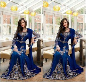 2017 Royal Blue Luxury Crystal Muslim Arabiska Aftonklänningar Applique Lace Abaya Dubai Kaftan Long Plus Size Formella kändisklänningar