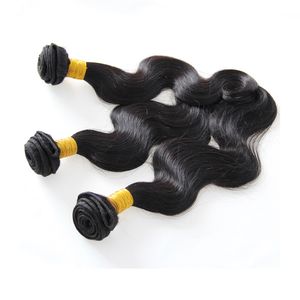 Wholesaleブラジルのバージンの人間の髪の伸びが自然な黒い色の3本の体の波100％バージンブラジル人の髪の毛織り束