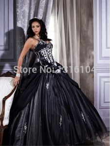 Black And White Gothic Wedding Dresses With Straps V Neck Beaded Lace Appliques Princess Non White Colorful Bridal Gowns Custom Made