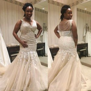 Ivory Mermaid Wedding Dresses African Lace Appliques Plus Size Bridal Gowns v Beck Beading Chains On Back Tulle Sweep Train Wedding Dress