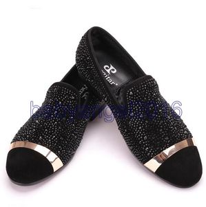 Handgefertigter Black Diamonds Herren-Loafer aus Wildleder mit goldenem Riemen und Satin- und Lederinnensohle für Bankett und Abschlussball