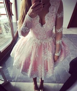 Lace Mini Cocktail Dresses V-Neck Lace Appliqued Homecoming Dress Short Prom Party Dresses Club Wear Long Sleeve Custom Made