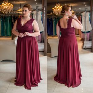 Stunning Burgundy Plus Size Lace Evening Dresses V-Neck A Line Cheap Prom Gowns Floor Length Chiffon Formal Dress