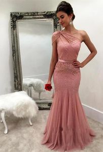 2017 New Sexy Mermaid Prom Dresses Rosa Una spalla Perline di cristallo Illusion Sashes Plus Size Tulle Party Dress Abiti da sera formale