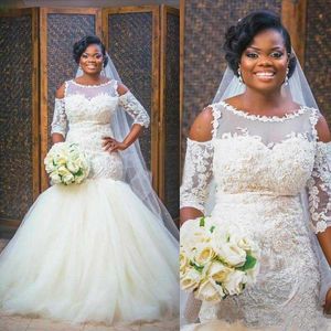 Afrika 2017 Scoop Bröllopsklänningar Mermaid Style med spets Applique Bröllopsklänningar med avtagbara 3/4 Långärmade Sleeves Plus Storlek Bröllopklänningar