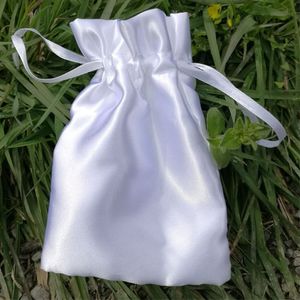 白い絹の汚れのジュエリーのギフトバッグ7x9cm x10cm x12cm x15cmの10 x cmのパックの100パーティーキャンディーの恩恵